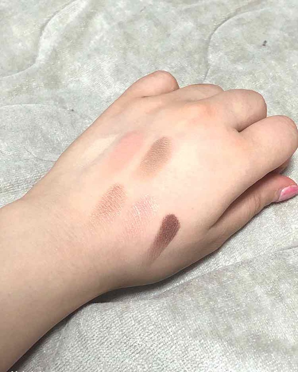 バレンタインボックス/VAVI MELLO/アイシャドウパレットを使ったクチコミ(3枚目)