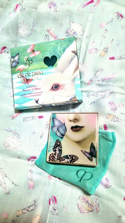 プードルコンパクトエサンシエル/クレ・ド・ポー ボーテ/プレストパウダーを使ったクチコミ(1枚目)