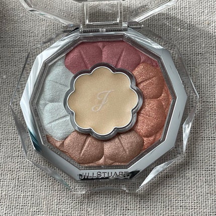 ジルスチュアート ブルームクチュール アイズ/JILL STUART/アイシャドウパレットを使ったクチコミ(2枚目)