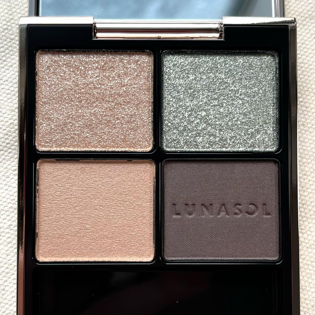 アイカラーレーション 17 Smoky Quartz/LUNASOL/アイシャドウパレットを使ったクチコミ（2枚目）