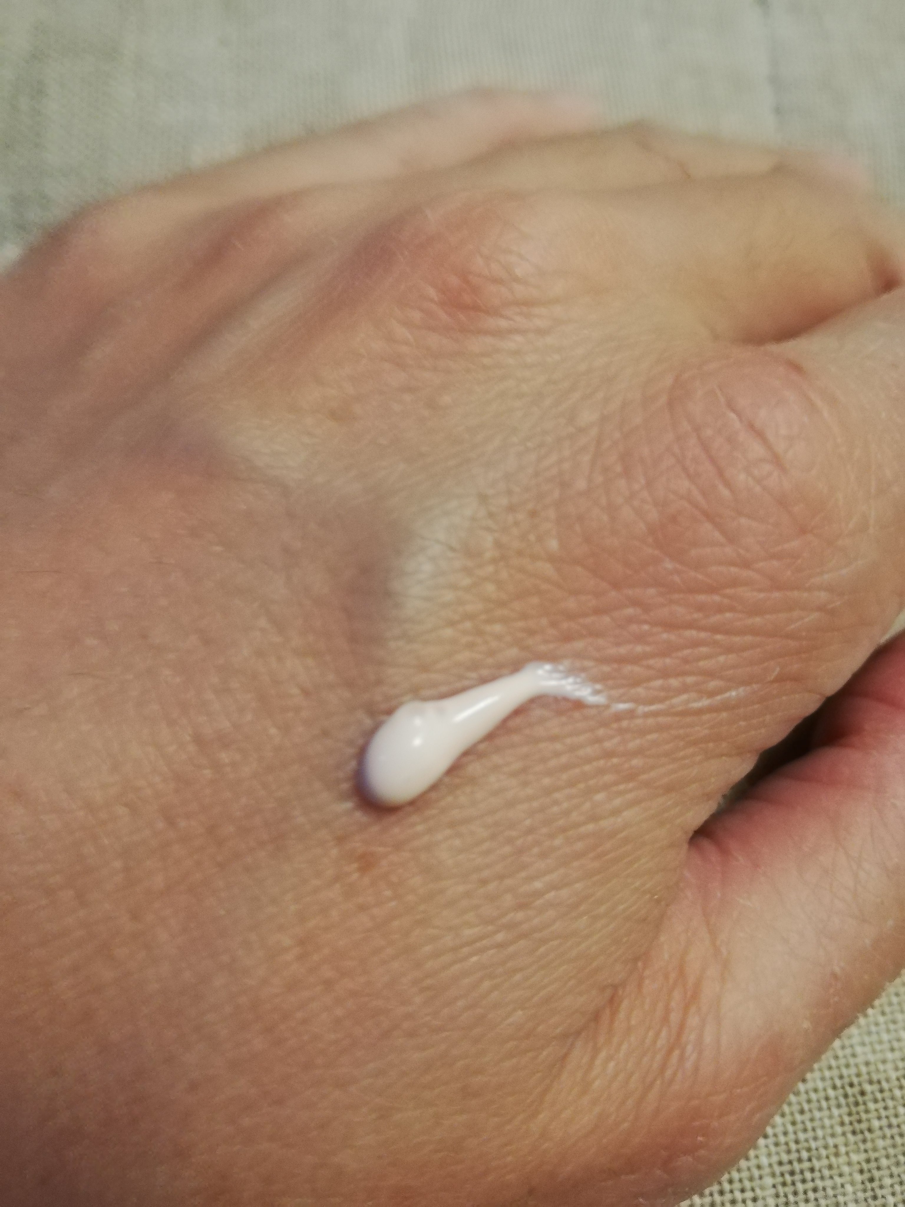 CICA UVトーンアップベース/VT/化粧下地を使ったクチコミ（2枚目）