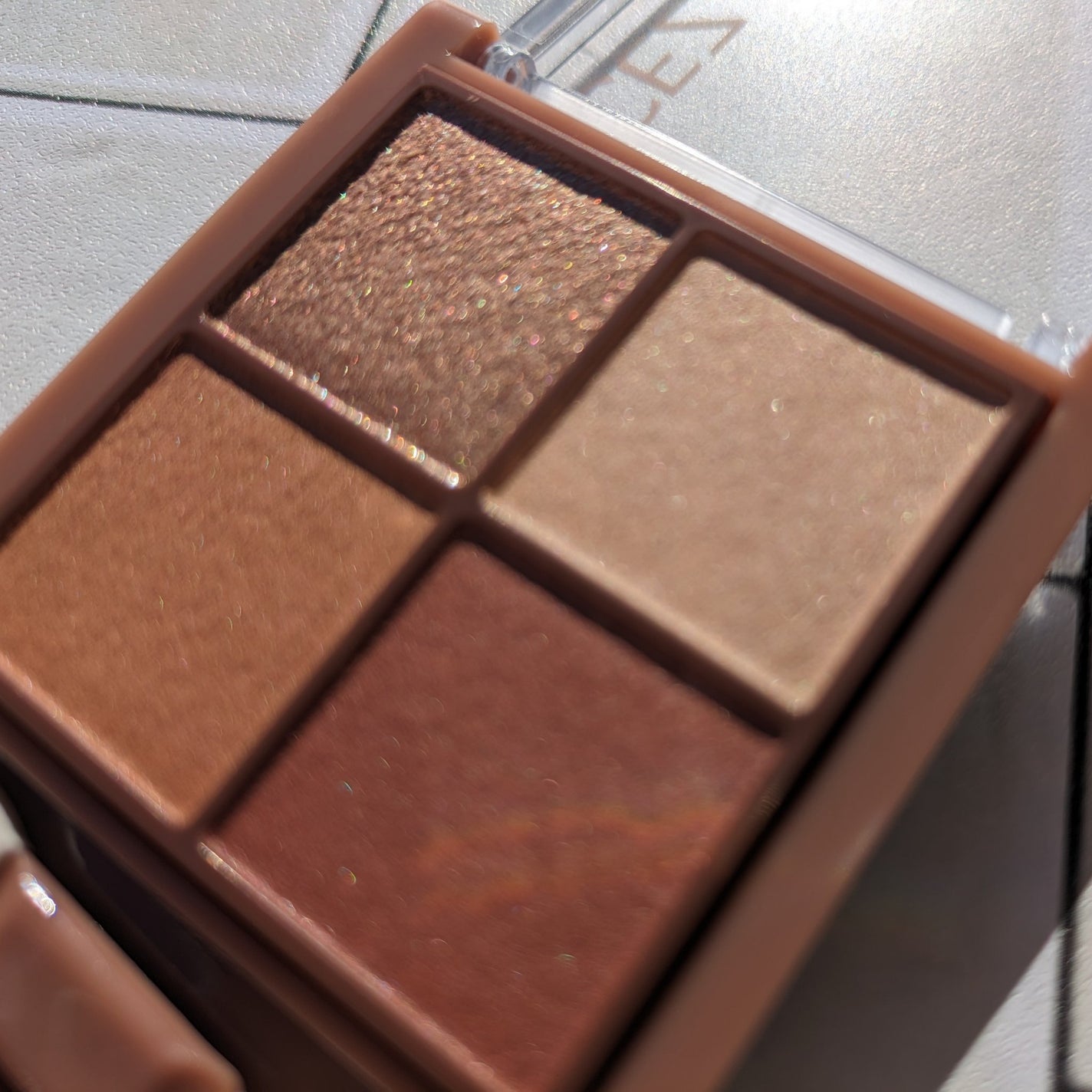 ビタートーンアイシャドウ/CEZANNE/パウダーアイシャドウを使ったクチコミ(2枚目)