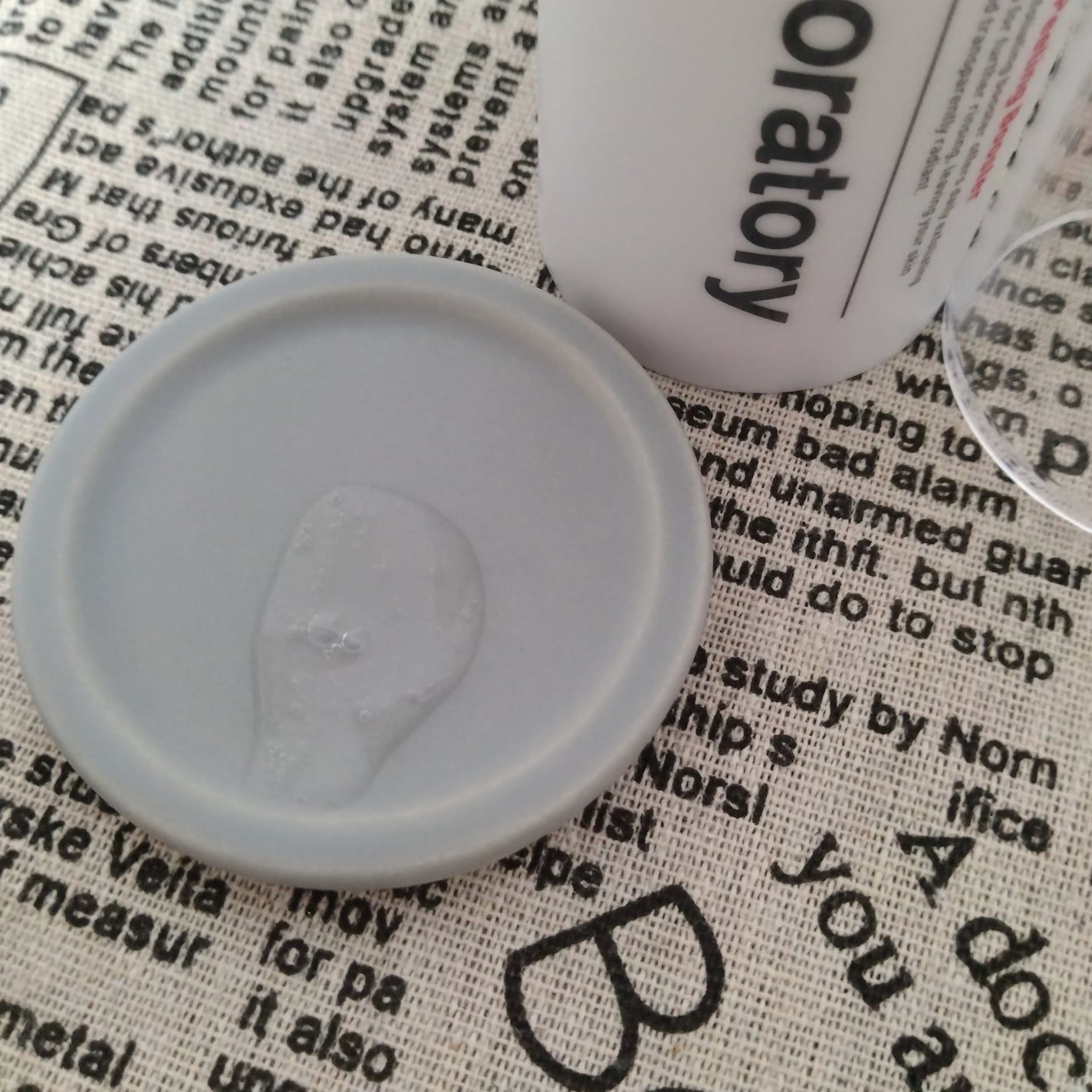 インビジブルピーリングブースターエッセンス/CNP Laboratory/ブースター・導入液を使ったクチコミ(4枚目)