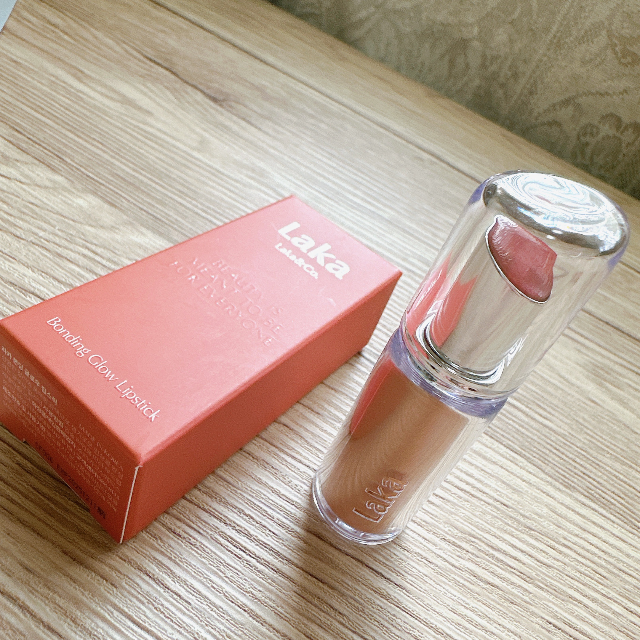 ボンディンググロウリップスティック/Laka/口紅を使ったクチコミ（1枚目）
