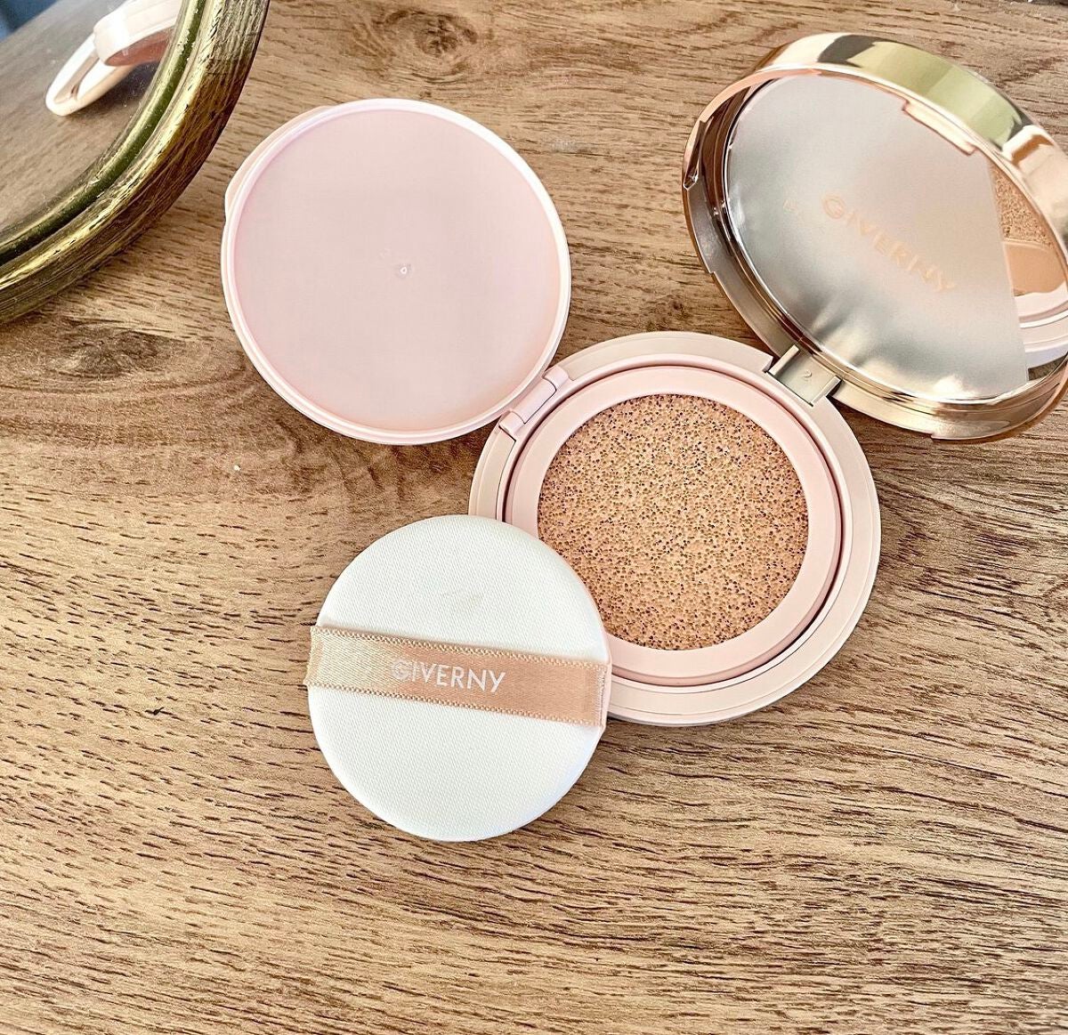 密着カバークッション/GIVERNY/クッションファンデーションを使ったクチコミ(1枚目)