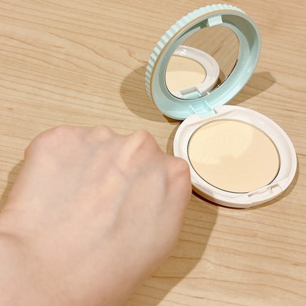 プロテクティング フェイス パウダー/PAUL & JOE BEAUTE/プレストパウダーを使ったクチコミ(4枚目)