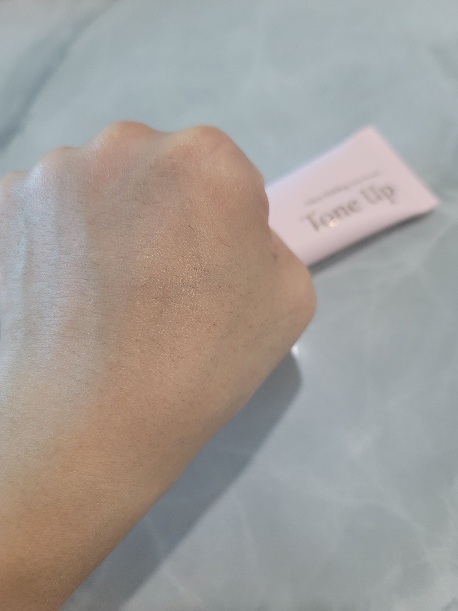 ウォーターホールディングトーンアップサンセラム/KAHI/日焼け止めローションを使ったクチコミ（3枚目）