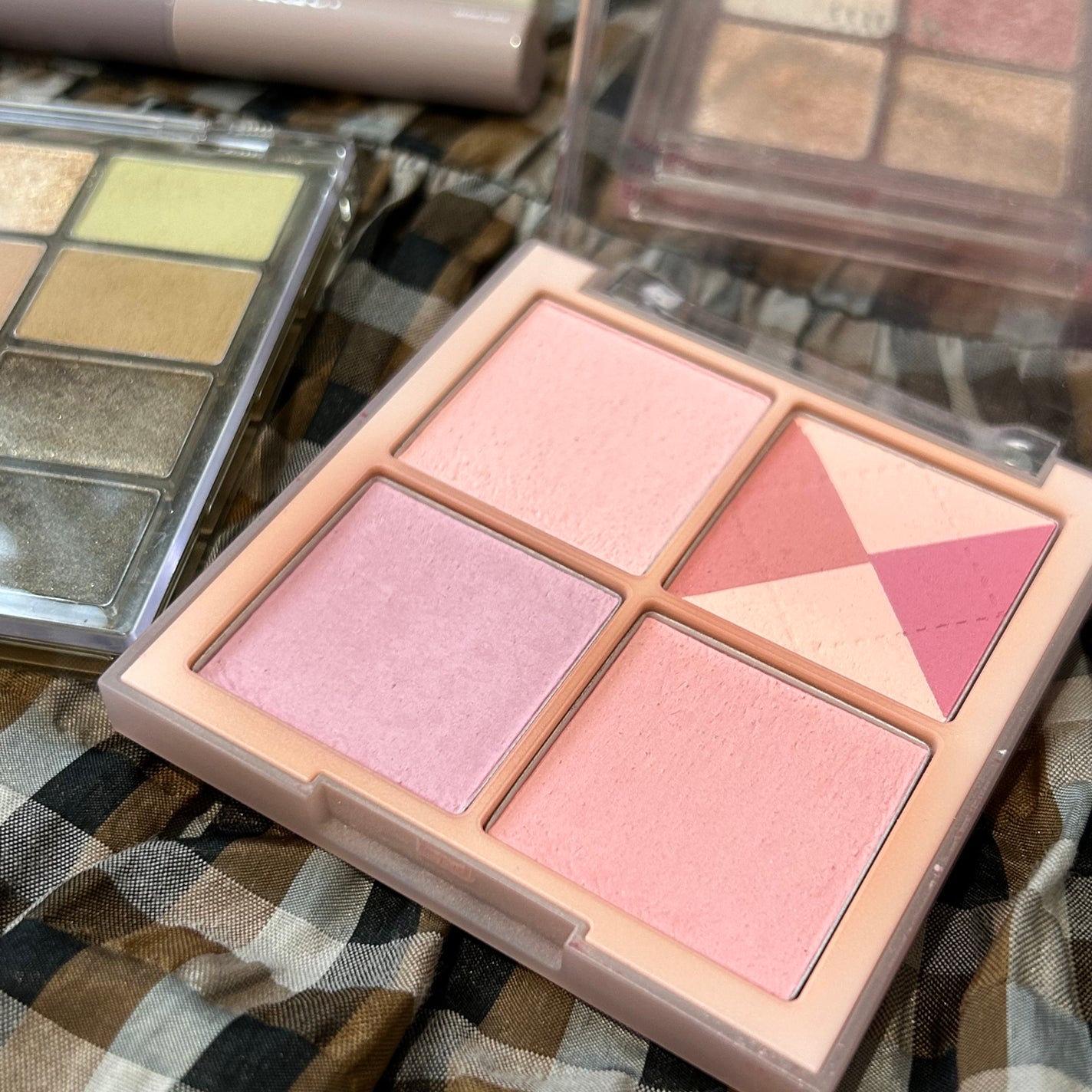 ブレンディングムードチーク/dasique/パウダーチークを使ったクチコミ(2枚目)