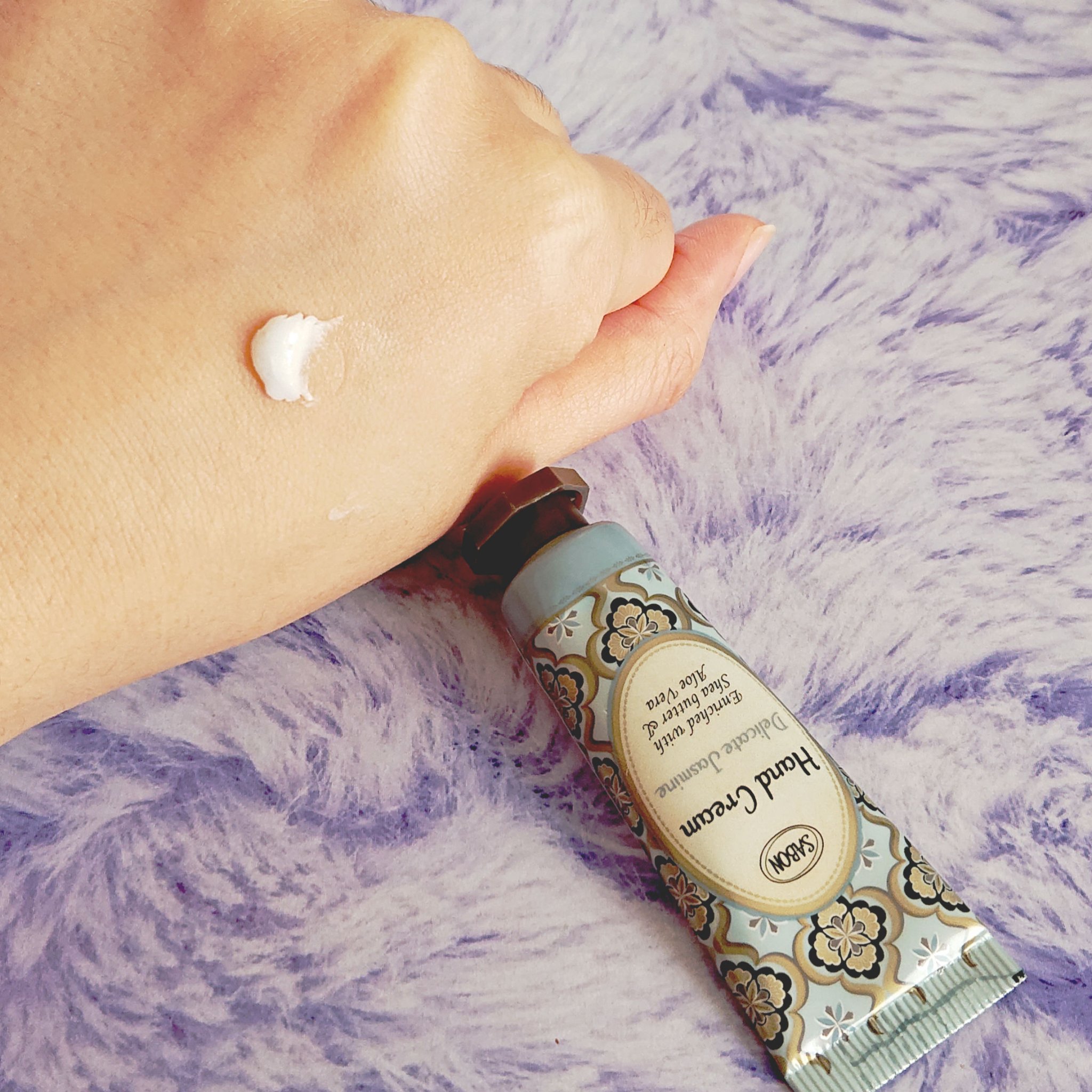 ハンドクリーム デリケート・ジャスミン/SABON/ハンドクリームを使ったクチコミ（2枚目）