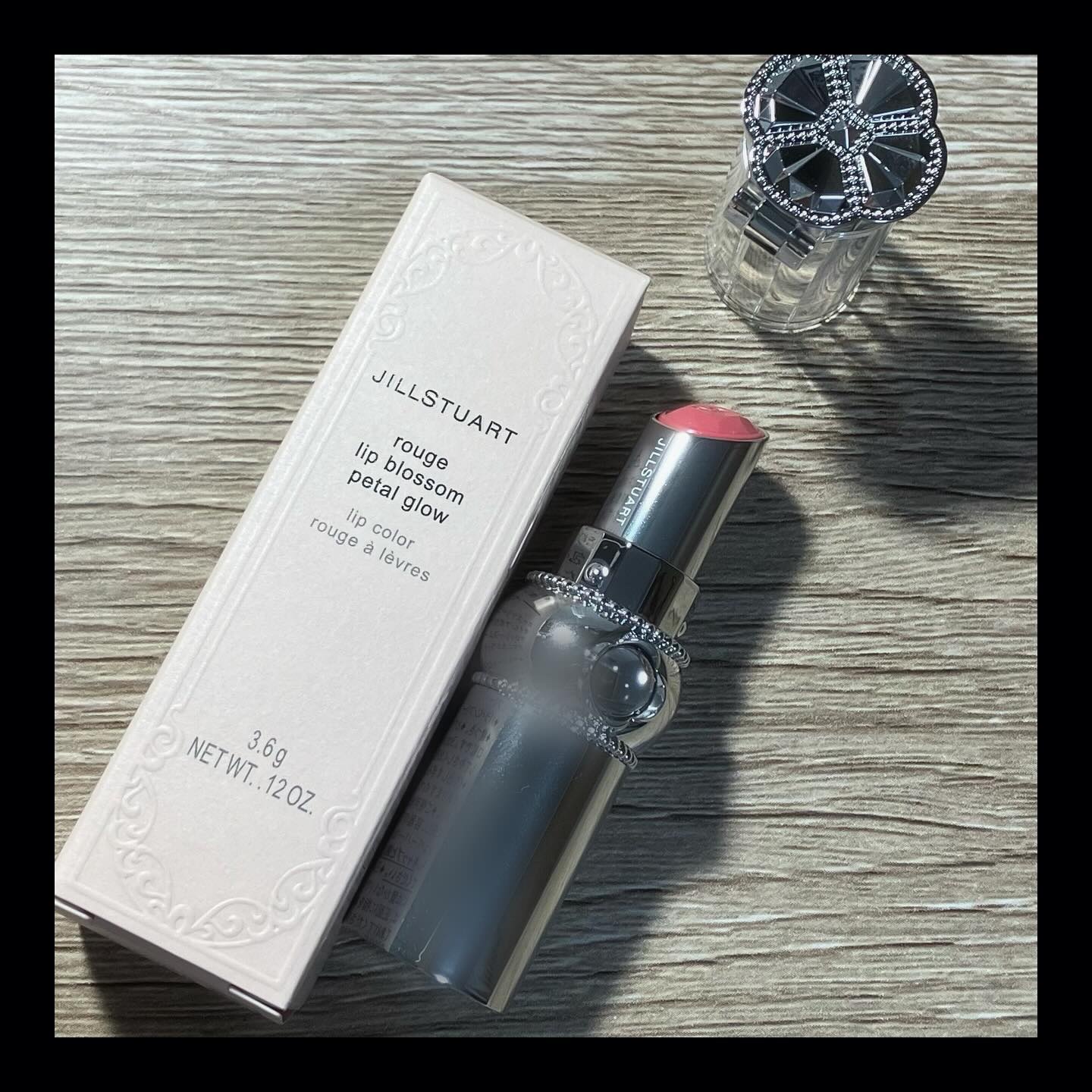 ルージュ リップブロッサム ペタルグロウ 07 cute hibiscus/JILL STUART/口紅を使ったクチコミ（1枚目）