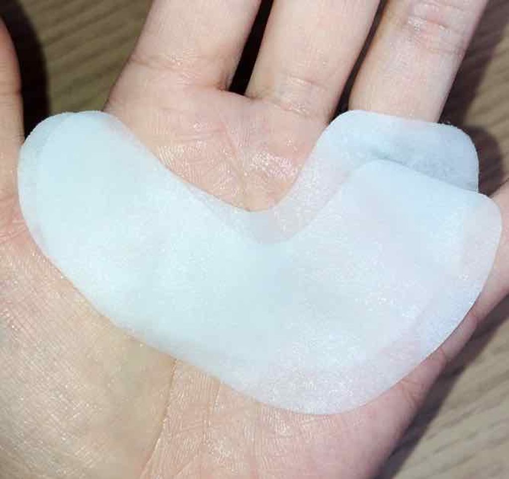 目もと集中美容液シート/YURAHADA(ゆらはだ)/シートマスク・パックを使ったクチコミ(2枚目)