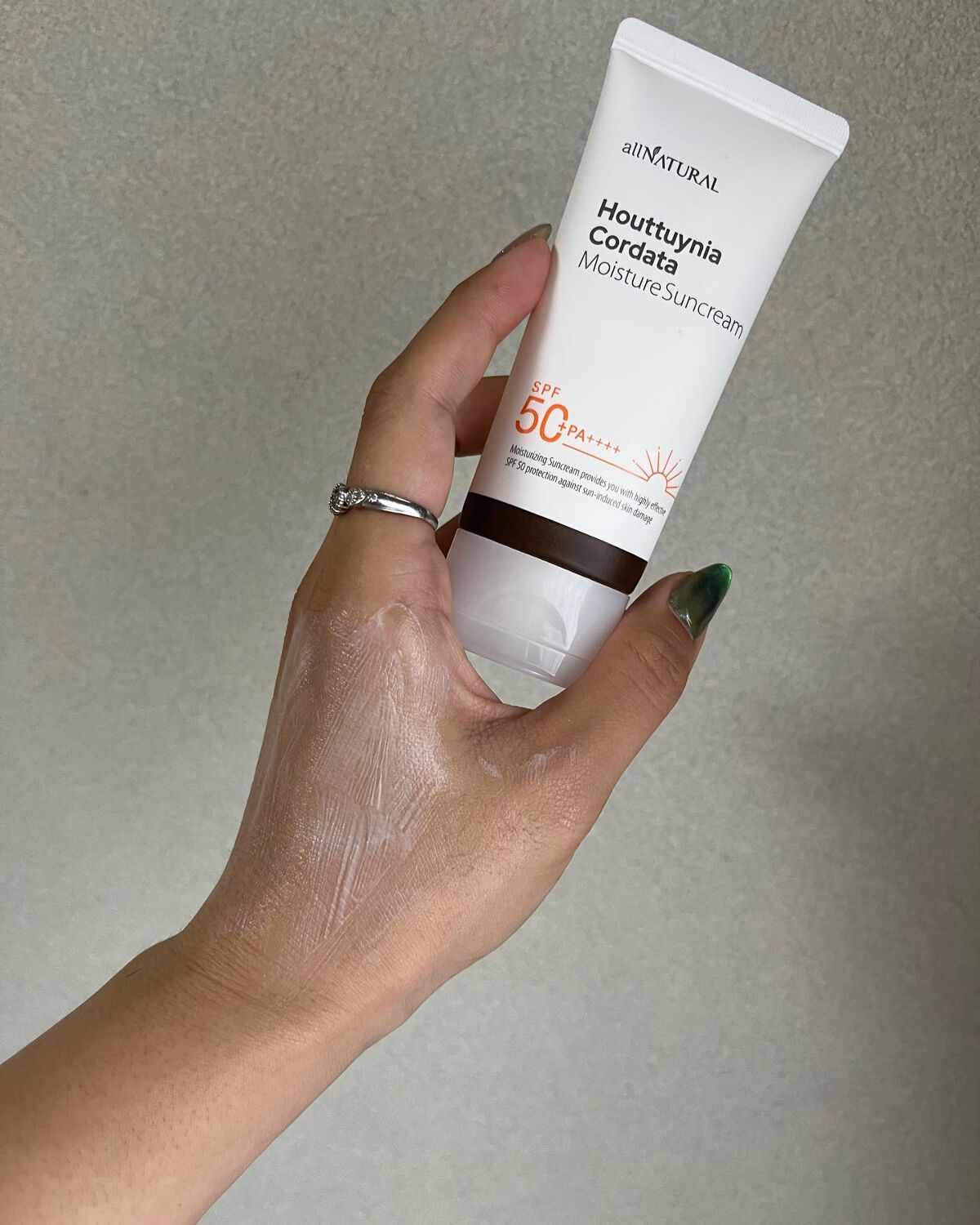 HCモイスチャーサンクリーム/allNATURAL/日焼け止めクリームを使ったクチコミ(5枚目)