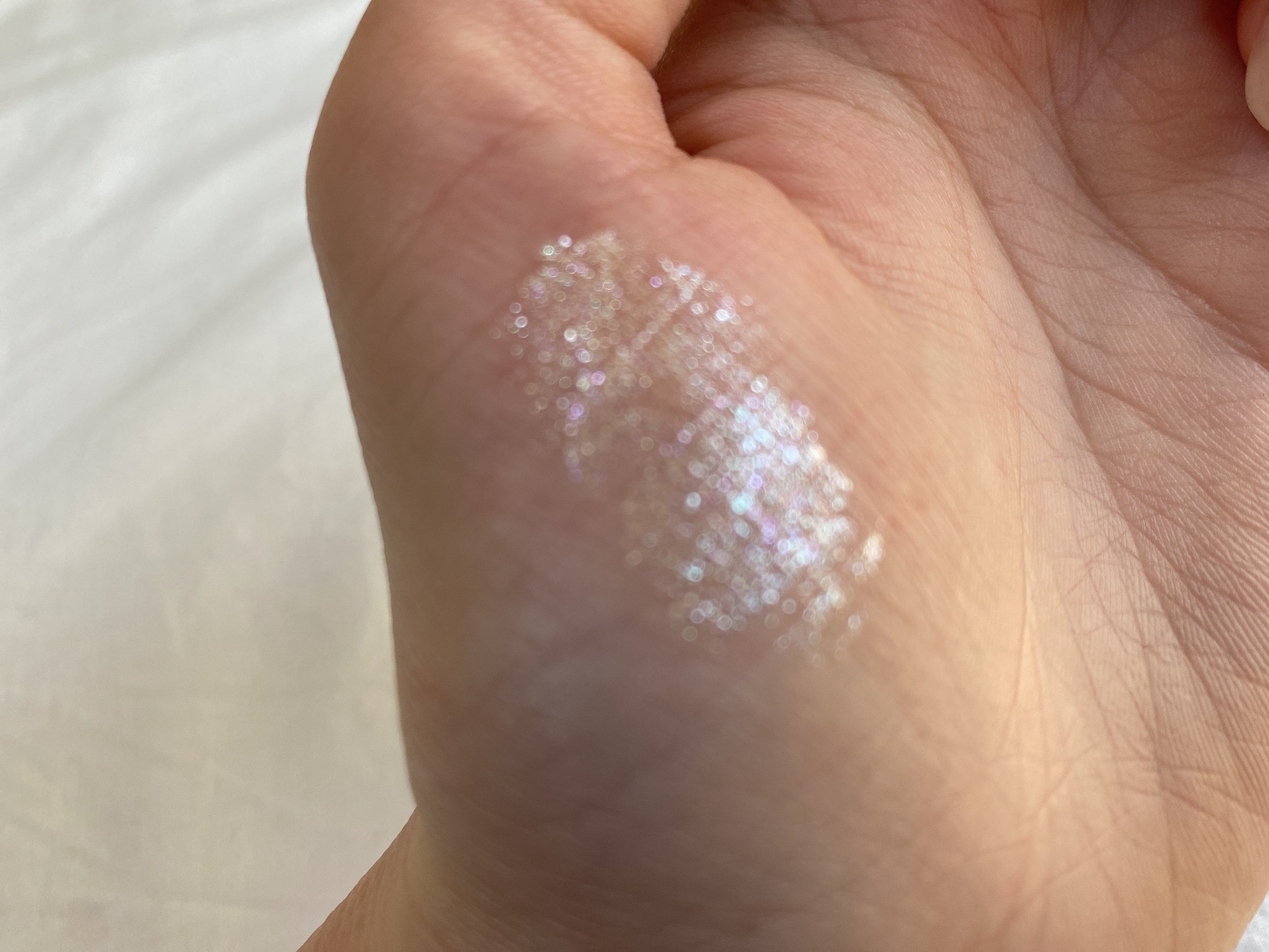 フェアリーグリッターライナー S01 フェアリーダイヤモンド/FOCALLURE/グリッターを使ったクチコミ（3枚目）