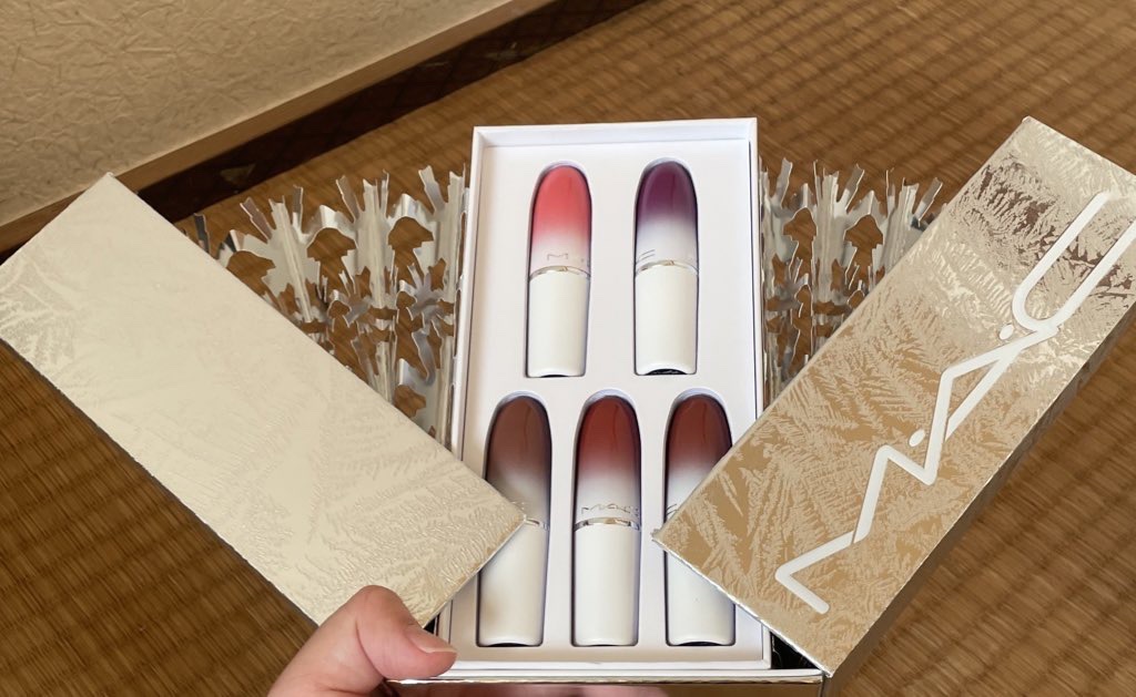 フロストビトゥン キス ラスターガラス リップスティック×5: フレッシュ シェード/M・A・C/メイクアップキットを使ったクチコミ（2枚目）