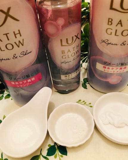 LUX ラックス バスグロウ ストレート&シャイン ヘアブースターのクチコミ「LUX バスグロウのリペア&シャイン シャンプー・トリートメント・ヘアブースターを使ってみまし.....」(2枚目)