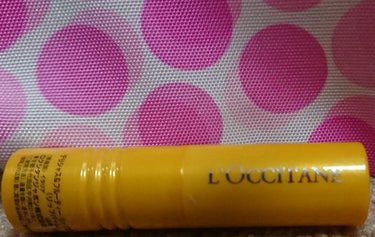 L'OCCITANE デリシャス＆フルーティー リップスティックのクチコミ「L'OCCITANEのデリシャス&フルーティーリップスティックの030です。
色味は赤に近いで.....」（1枚目）