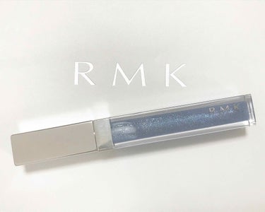 コスメレポです☺︎

RMKさんのリップジェリーグロス 11 ワンダーブルー です！
分かりやすいように塗ってみました！

2枚目 ☞ すっぴんリップ ＋ リップジェリーグロス
3枚目 ☞ レブロンスー