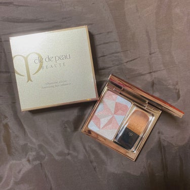 💋://rehausseur declat No.14
💋://cle de peau BEAUTE
➳ ┈ ┈ ┈ ┈ ┈ ┈ ┈ ┈ ┈ ┈ ┈ ┈ ┈ ┈ ♡
大人肌の絶対的な味方のハイライト💖
