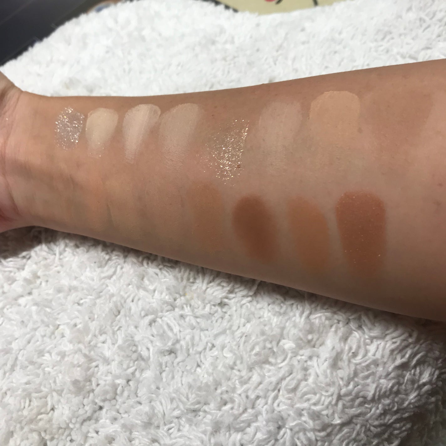 ソフトブラーリングアイパレット/wakemake/アイシャドウパレットを使ったクチコミ(2枚目)