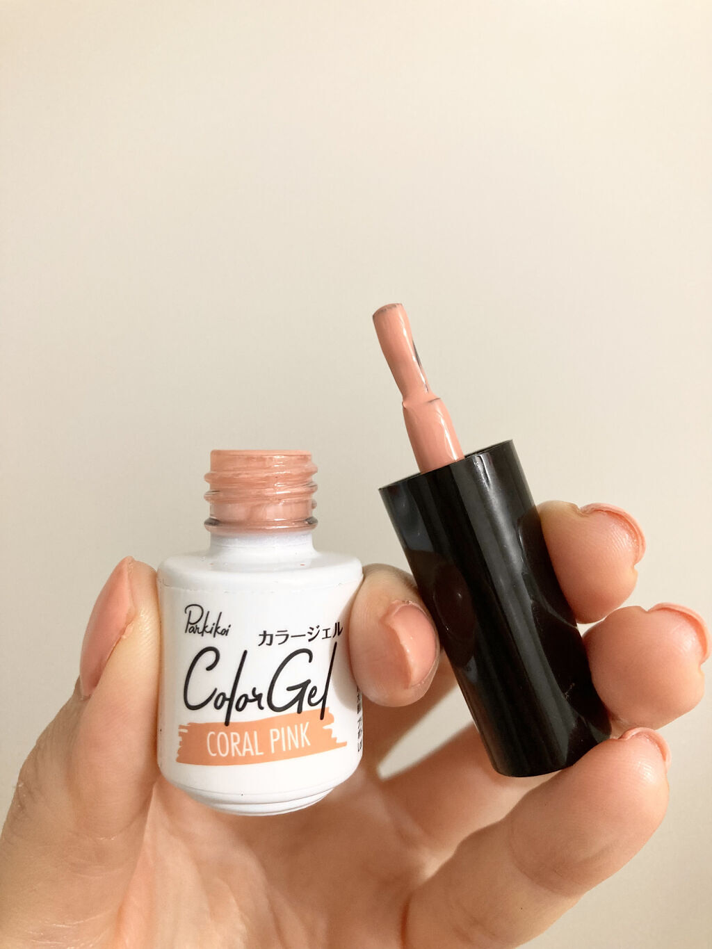 パル カラージェル コーラルピンク/キャンドゥ/ジェルネイルを使ったクチコミ（3枚目）
