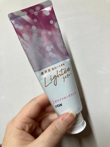 ライオン Lighteeハミガキ のクチコミ「ライオン　Lighteeハミガキ　ホワイトローズミント 100g

マジでローズ！バラ🌹
ロー.....」（1枚目）