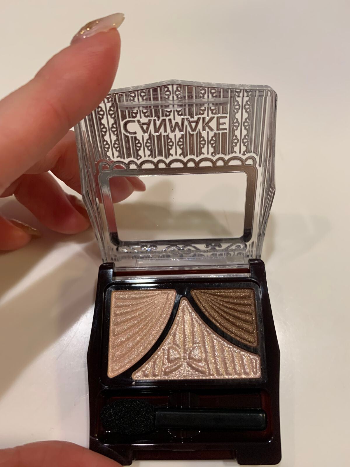 ジューシーピュアアイズ/キャンメイク/アイシャドウパレットを使ったクチコミ(2枚目)