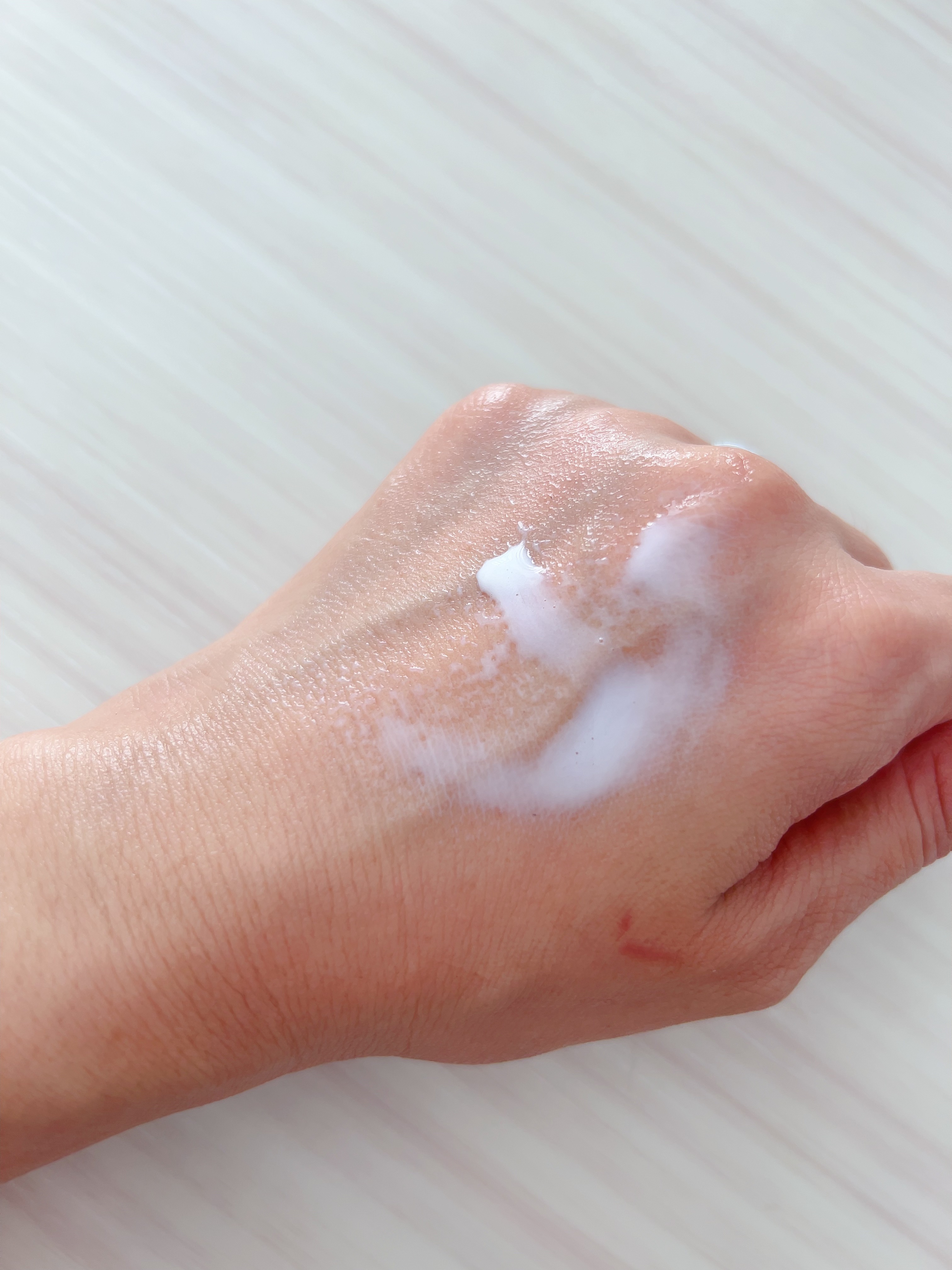 ミルティー モイスチャーミルクスプレー/ナリスアップ/オールインワン化粧品を使ったクチコミ（2枚目）