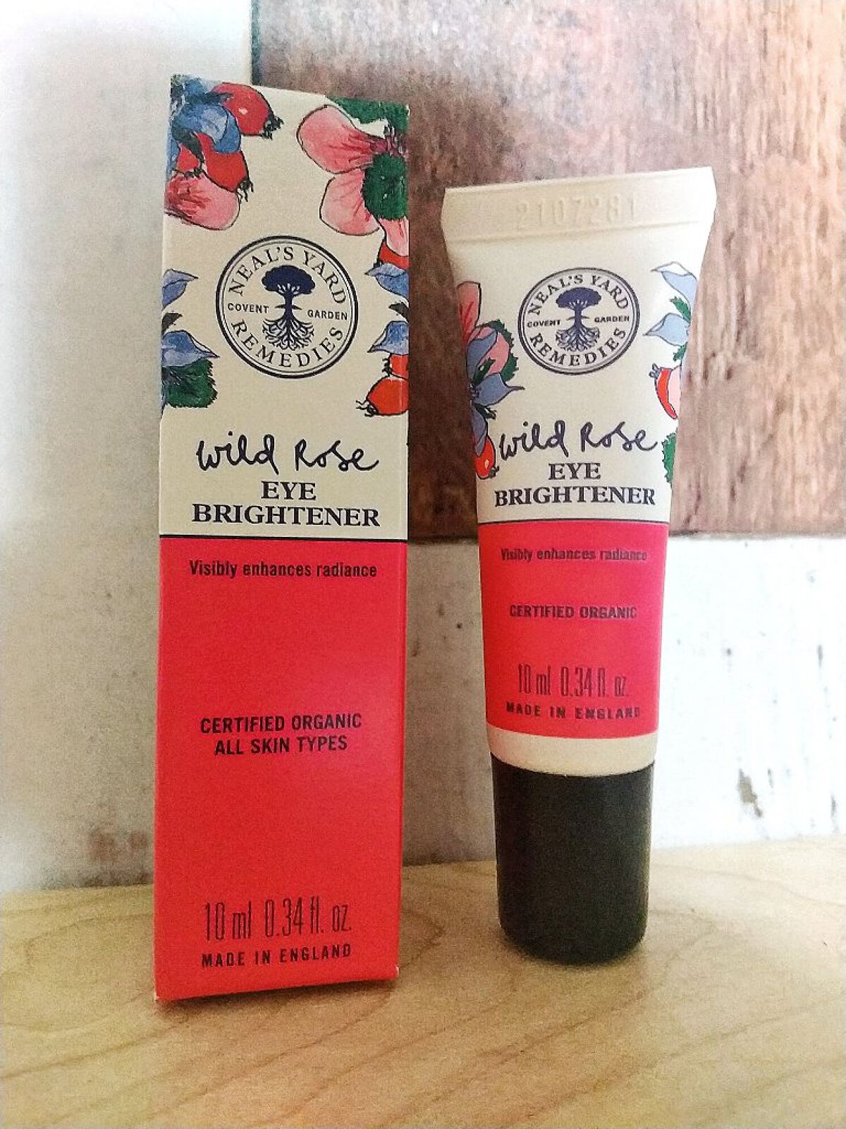 ワイルドローズアイブライトナー/ニールズヤード レメディーズ/アイケア・アイクリームを使ったクチコミ（1枚目）