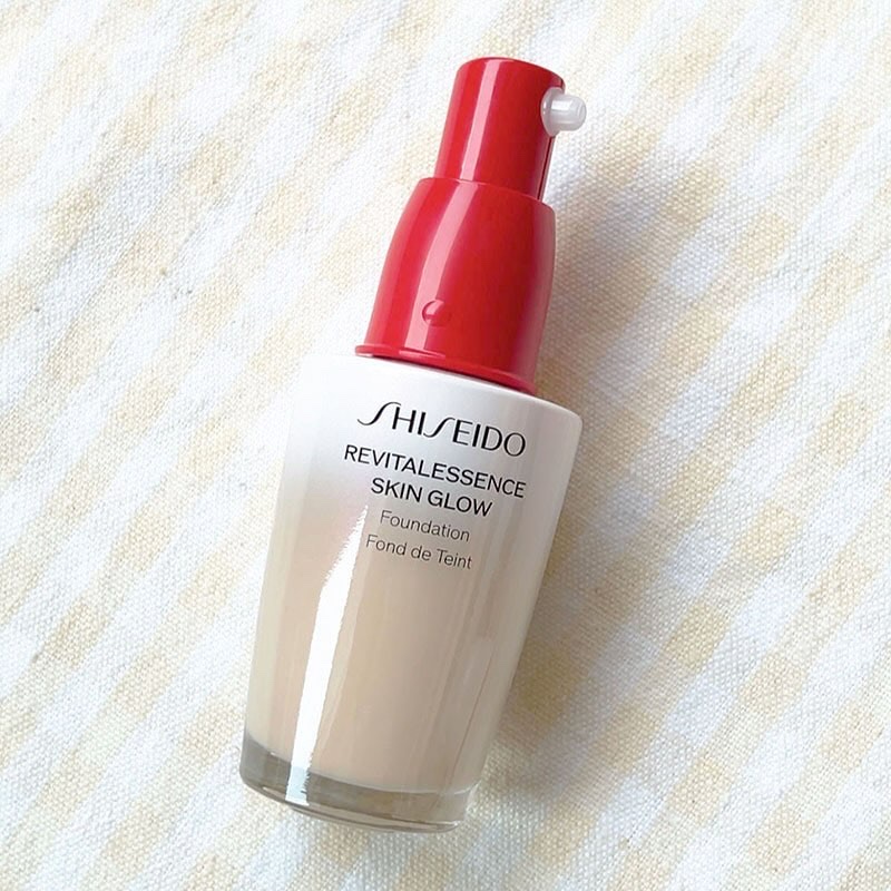 エッセンス スキングロウ ファンデーション/SHISEIDO/リキッドファンデーションを使ったクチコミ（2枚目）