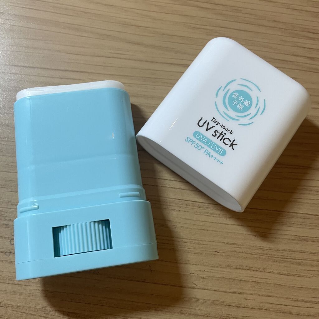 紫外線予報 さらさらUVスティックF/紫外線予報/日焼け止めスティックを使ったクチコミ（3枚目）