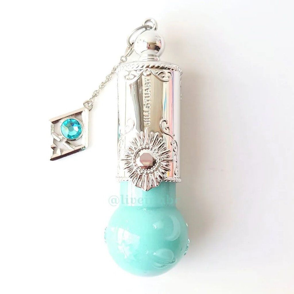 新色レビュー】ステラーチャーム リップオイル｜JILL STUARTの