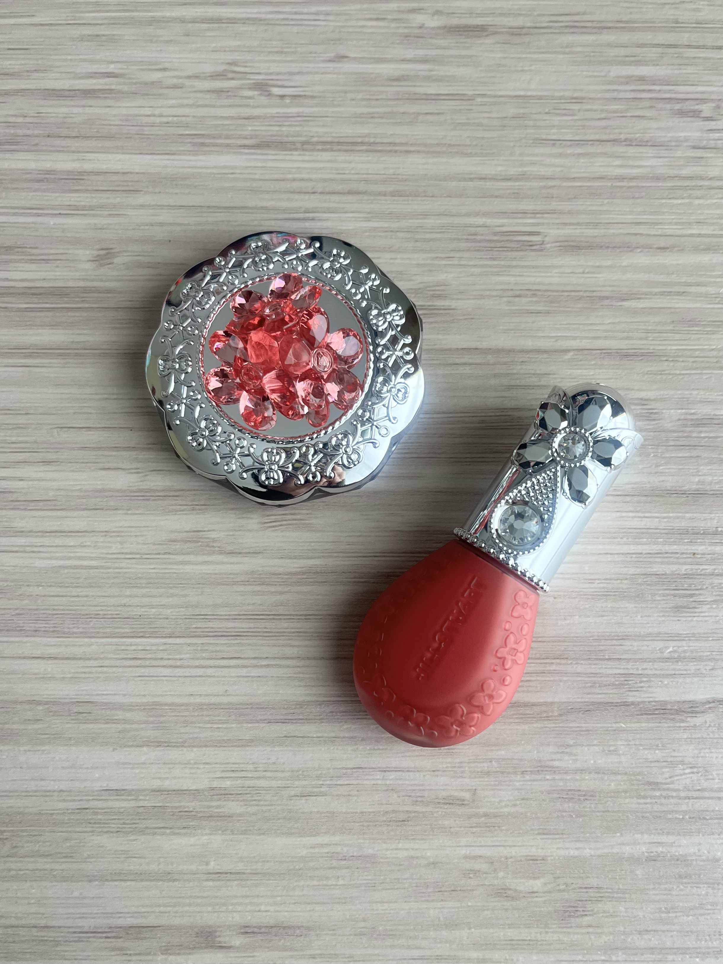 ジルスチュアート ブルームドロップ リップ＆チーク シフォン 09 lingering spring/JILL STUART/リキッドチークを使ったクチコミ（1枚目）