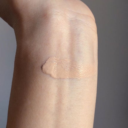 リアル フローレス ウェイトレス パーフェクティング コンシーラー/ローラ メルシエ/リキッドコンシーラーを使ったクチコミ(2枚目)