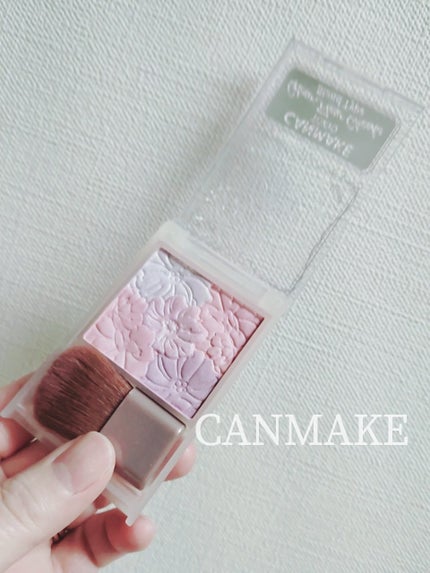 グロウフルールチークス(ブレンドタイプ)/キャンメイク/パウダーチークを使ったクチコミ(1枚目)