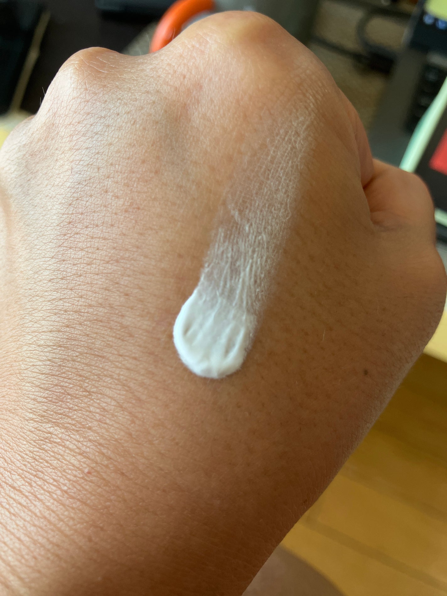 ホワイトニングドレストーンアップクリーム/COSNORI/化粧下地を使ったクチコミ(1枚目)