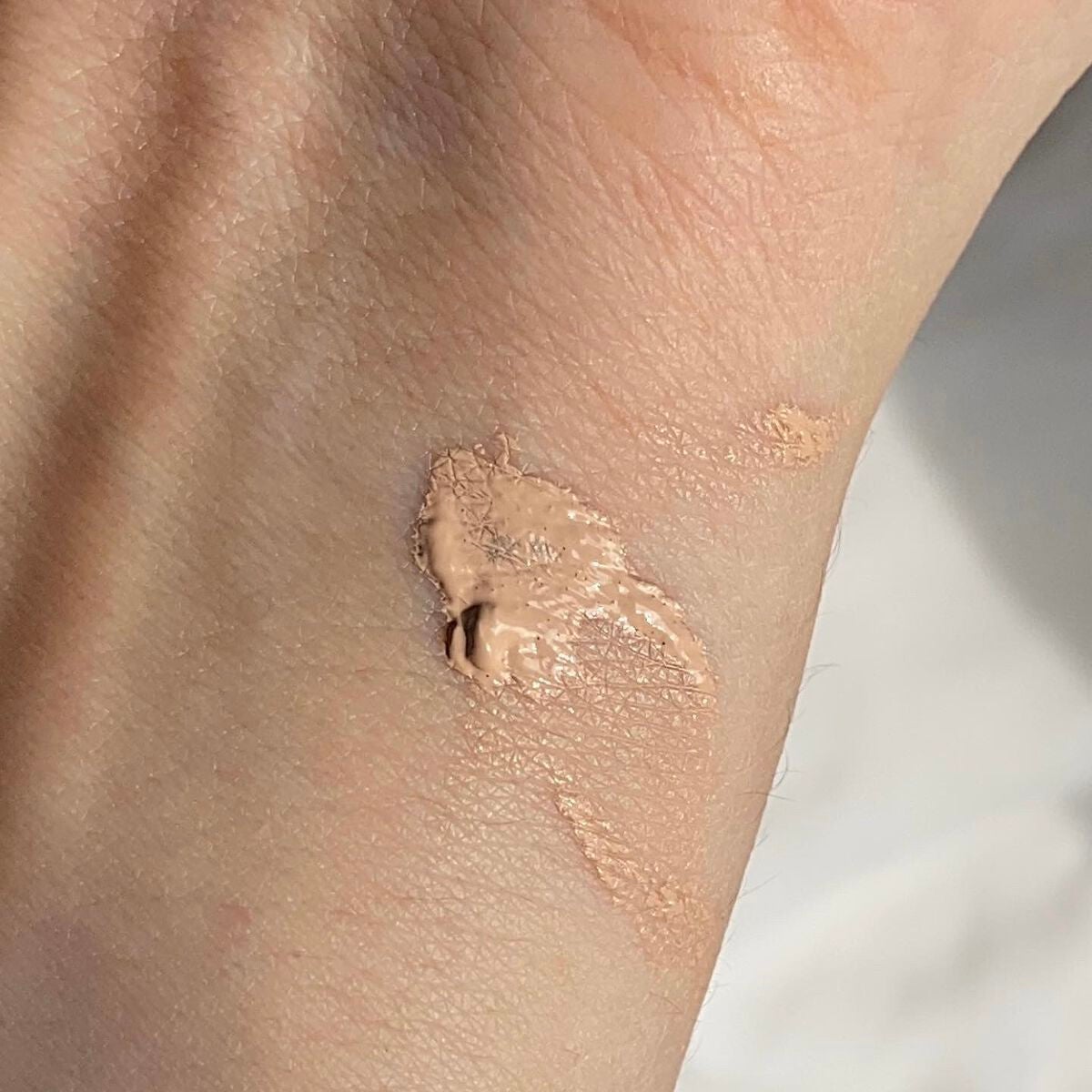 ライブリースキン ウェア/KANEBO/クリーム・エマルジョンファンデーションを使ったクチコミ(3枚目)