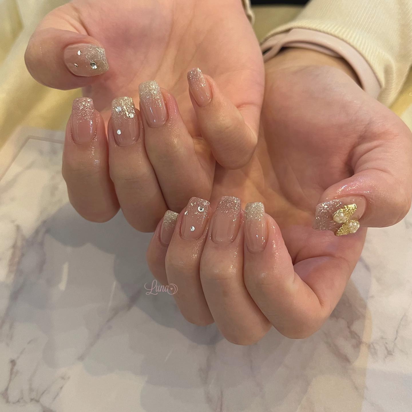 #ジェルネイル,#ワンカラーネイル,#ニュアンスネイル,#うるうるネイル,#ちゅるんネイル,#シンプルネイル,#パーツネイル,#透け感ネイル,#クリアネイル,#ぷっくりネイル,#ちぐはぐネイル,#韓国ネイル,#きらきらネイル,#うるつやネイル,#フレンチガーリーネイル,#リボンネイル,#ピンクネイル,#ラメグラネイルのネイルデザイン