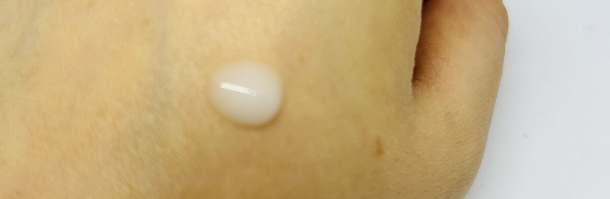 ホワイトニングクリアセラム/エトヴォス/美容液を使ったクチコミ（3枚目）