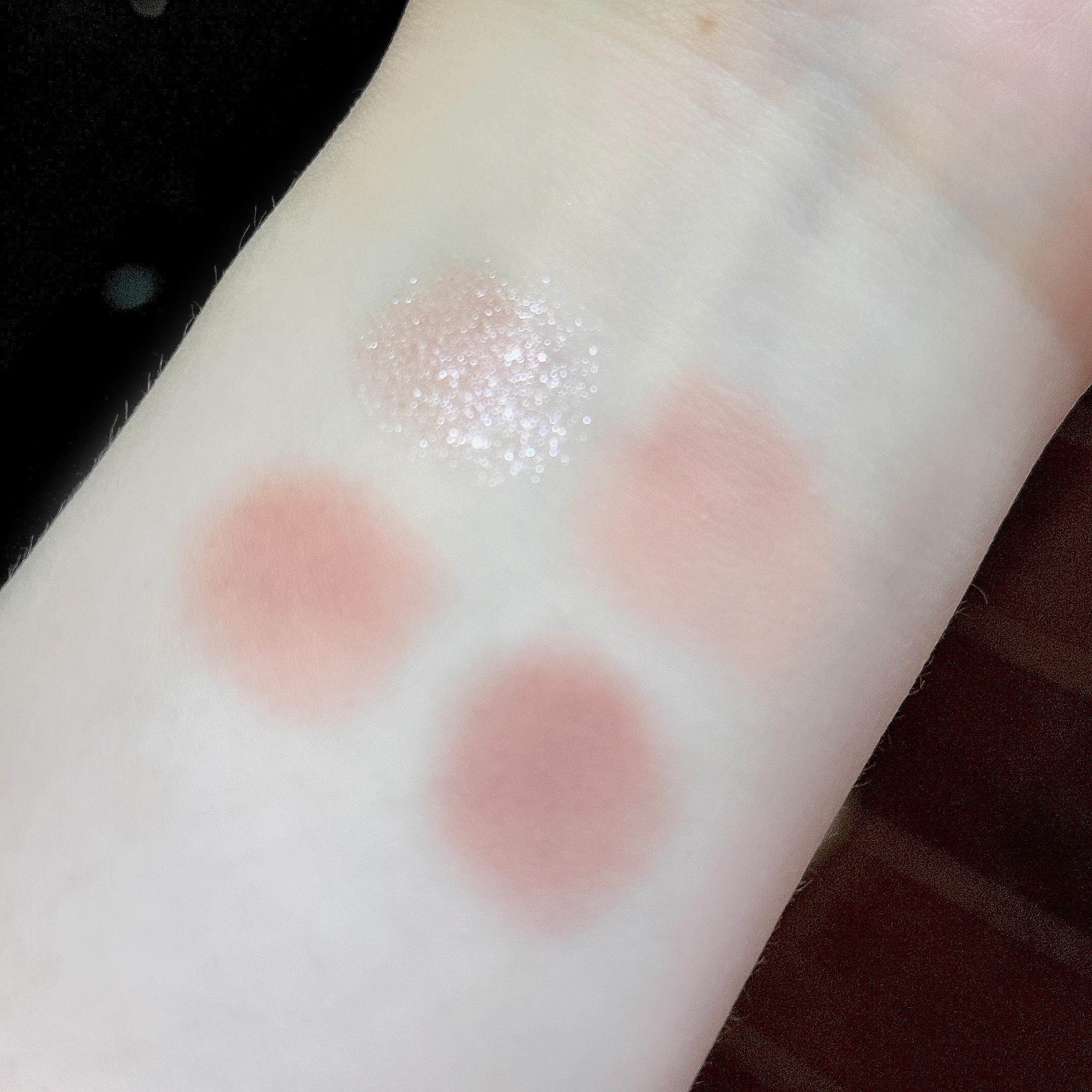 リキッド グリッター シャドウ/rom&nd/グリッターを使ったクチコミ（3枚目）