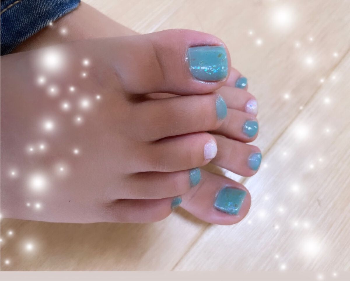 ミニネイル GN02 グリーンカルサイト/パラドゥ/マニキュアを使ったクチコミ（1枚目）