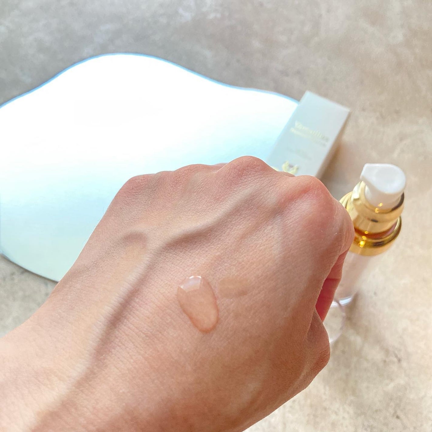 プレミアムエッセンス/ヴェルサイユファーム/美容液を使ったクチコミ(5枚目)