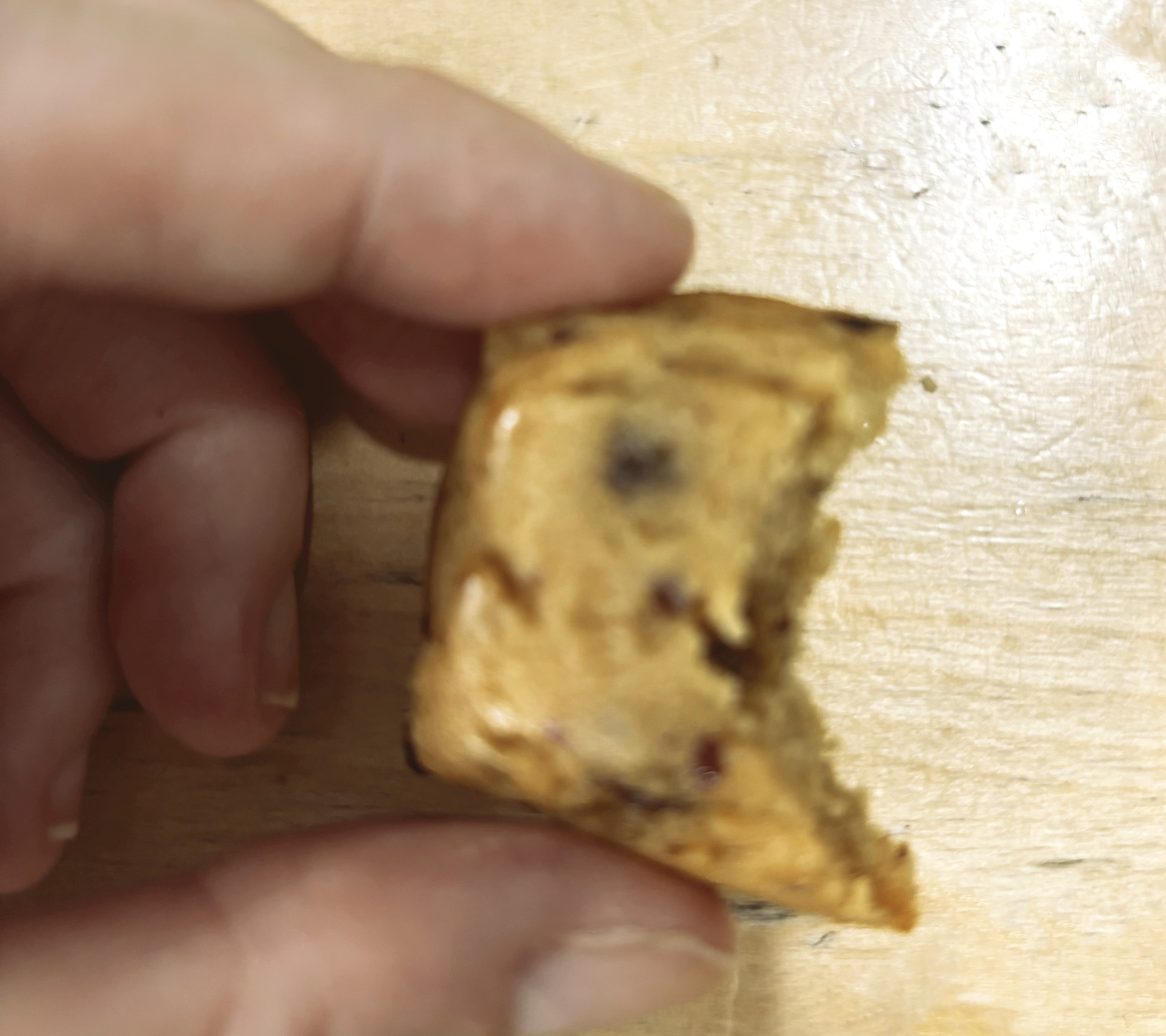 毎日果実 フルーツたっぷりのケーキバー/グリコ/バランス栄養食を使ったクチコミ（2枚目）