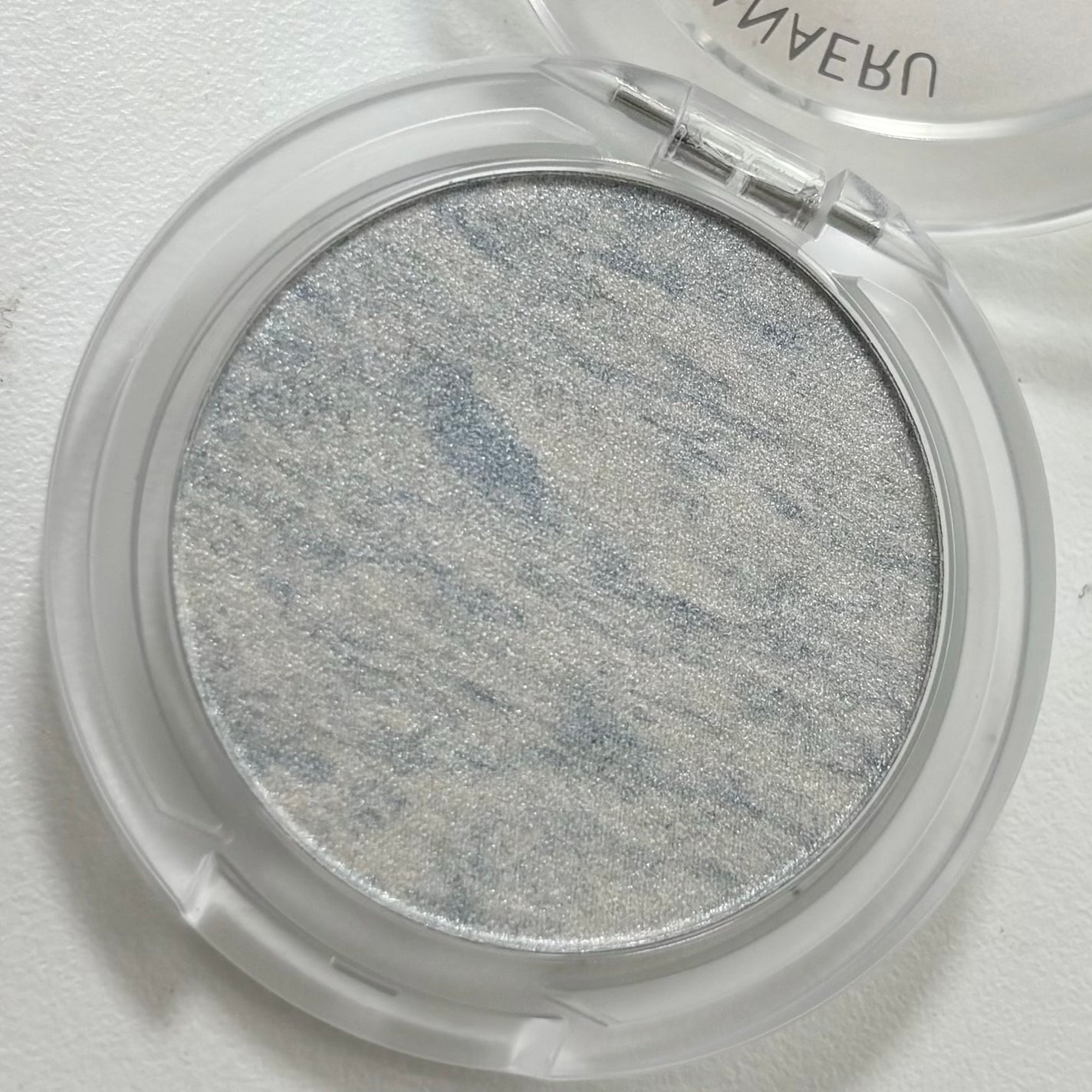 叶えるハイライト/b idol/パウダーハイライトを使ったクチコミ(2枚目)