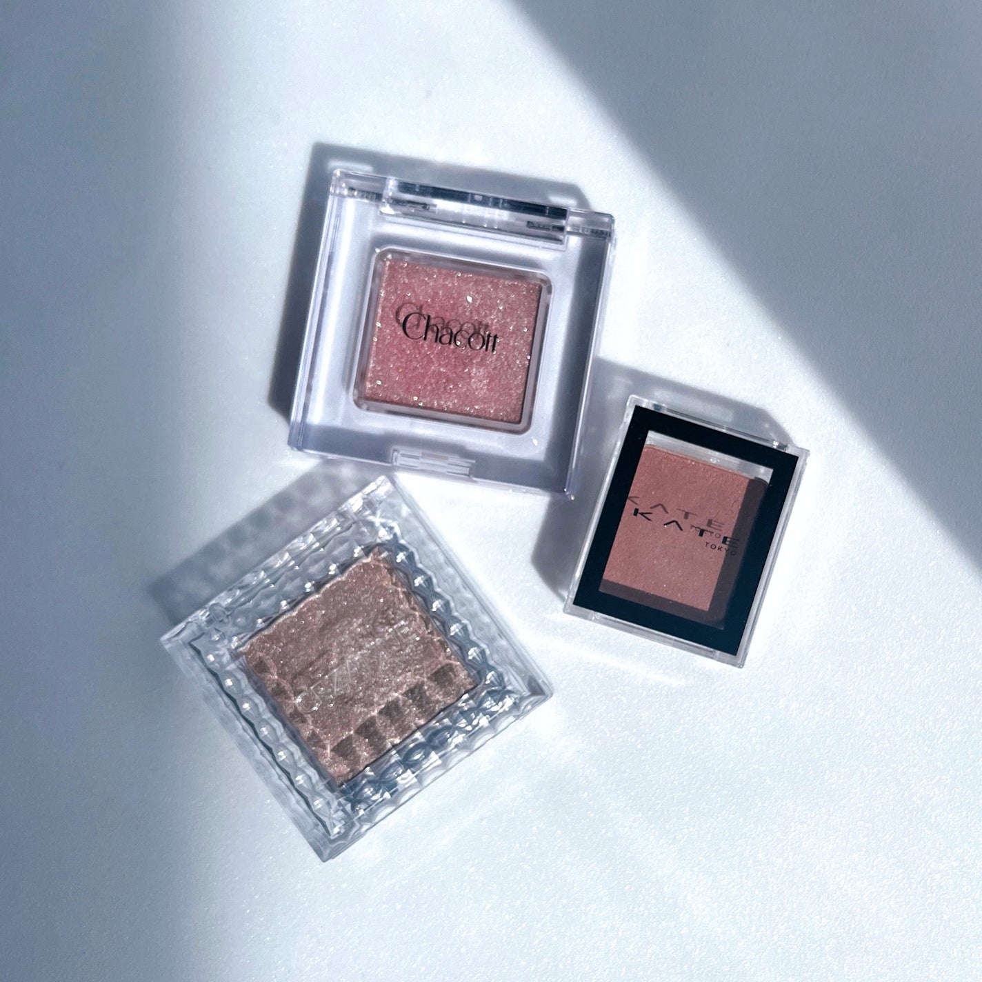 シングルカラーアイシャドウ/CEZANNE/単色アイシャドウを使ったクチコミ(2枚目)