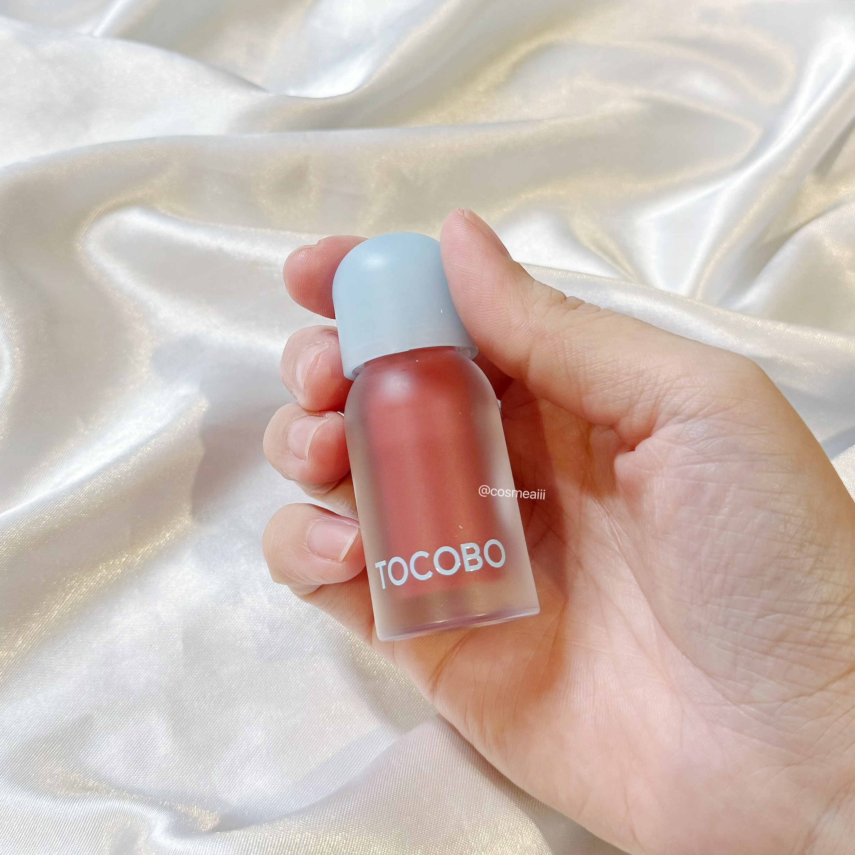 ジューシーベリープランピングリップオイル/TOCOBO/リップグロスを使ったクチコミ（2枚目）