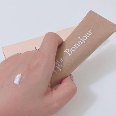 Bonajour ハンドクリームのクチコミ「⑅∙˚┈┈┈┈┈┈┈┈┈┈┈┈˚∙⑅
ボナジュールさまの
HAND CREAM 01 work.....」（3枚目）