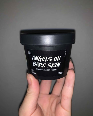 LUSH ANGELS  ON BASE SKIN 👼
BARRIER REPAIR 🥛

プレゼントでもらったラッシュの天使の優しさ！一週間使ってみたところ、本当に肌が生まれ変わってきました！
それを