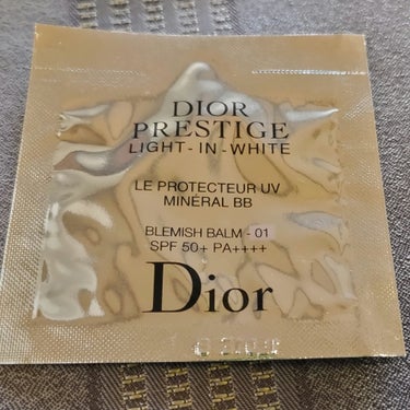 Dior プレステージ ホワイト ル プロテクター ＵＶ ミネラル BBのクチコミ「Dior✨
プレステージ ホワイト ル プロテクター ＵＶ ミネラル BB　01
Diorの化.....」（1枚目）