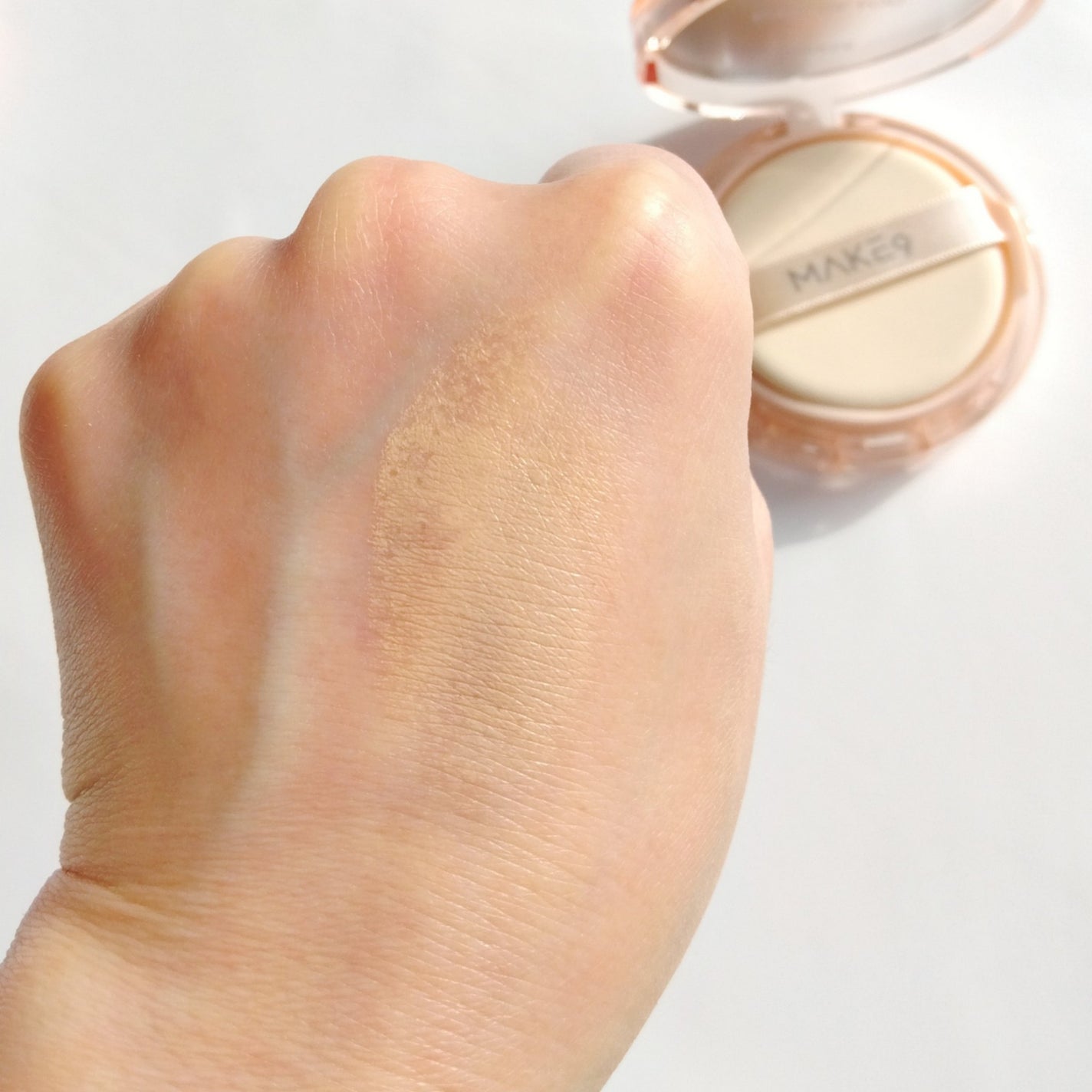 ヌードカーミンググロークッション/MAKE9/クッションファンデーションを使ったクチコミ(6枚目)
