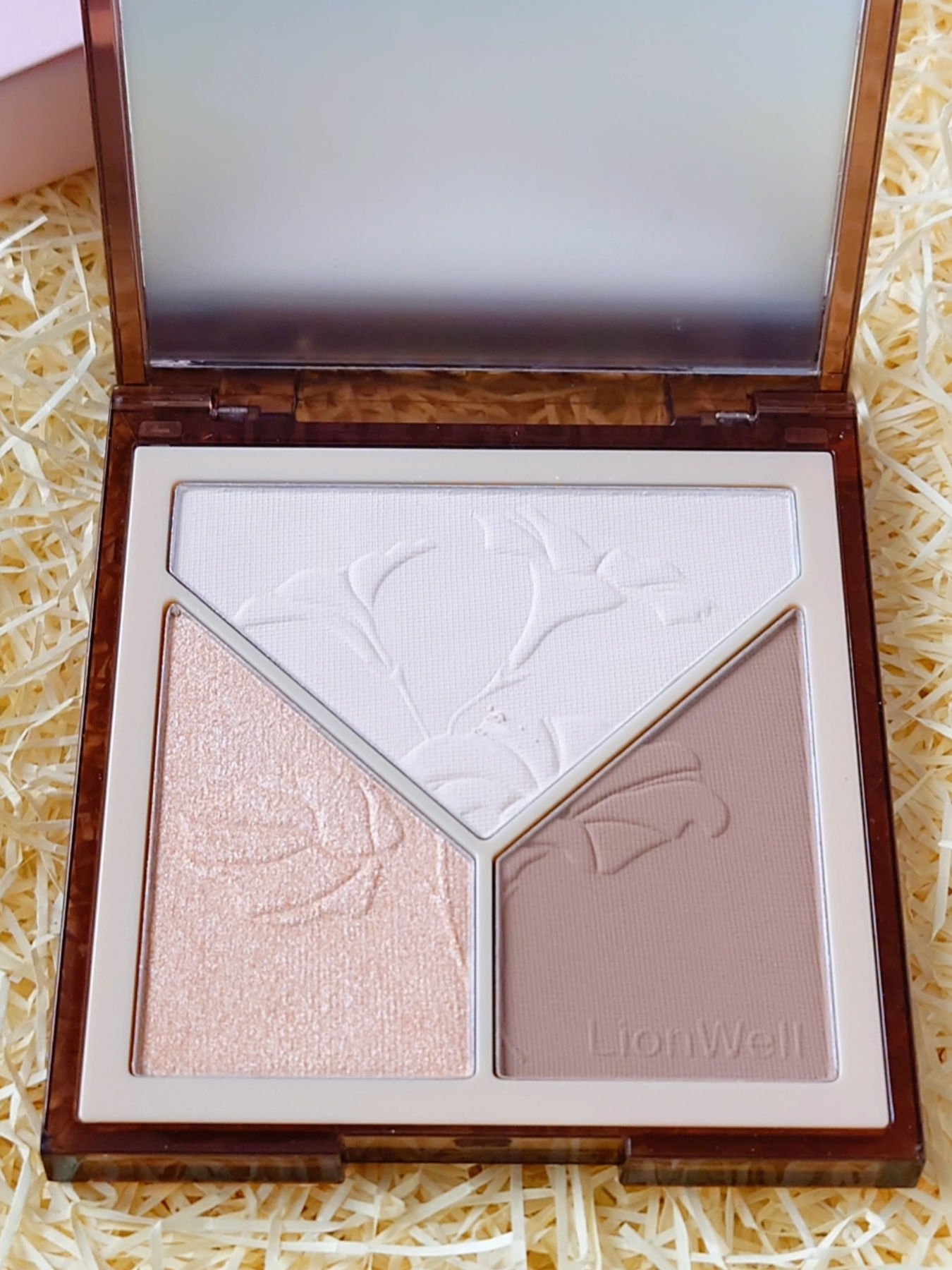 クリエイティブ コントゥア #B イエベ向け/LionWell（ライオンウェル）/シェーディングを使ったクチコミ（3枚目）